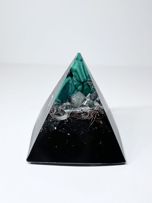 Heart Renewal Essence Pyramid Orgonite with Malachite & Quartz (Small)
