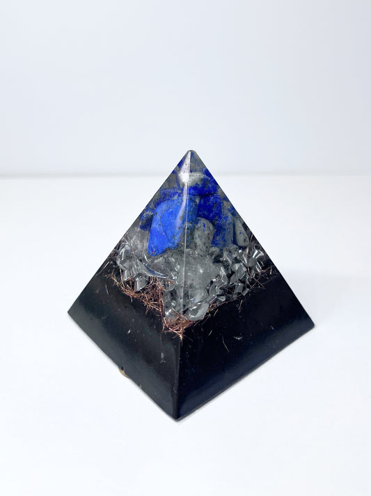 Insightful Horizon Pyramid Orgonite with Lapis Lazuli & Quartz