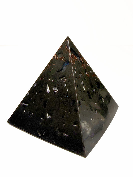 Shungite Miracle Mix Pyramid Orgonite with Labradorite (Small)