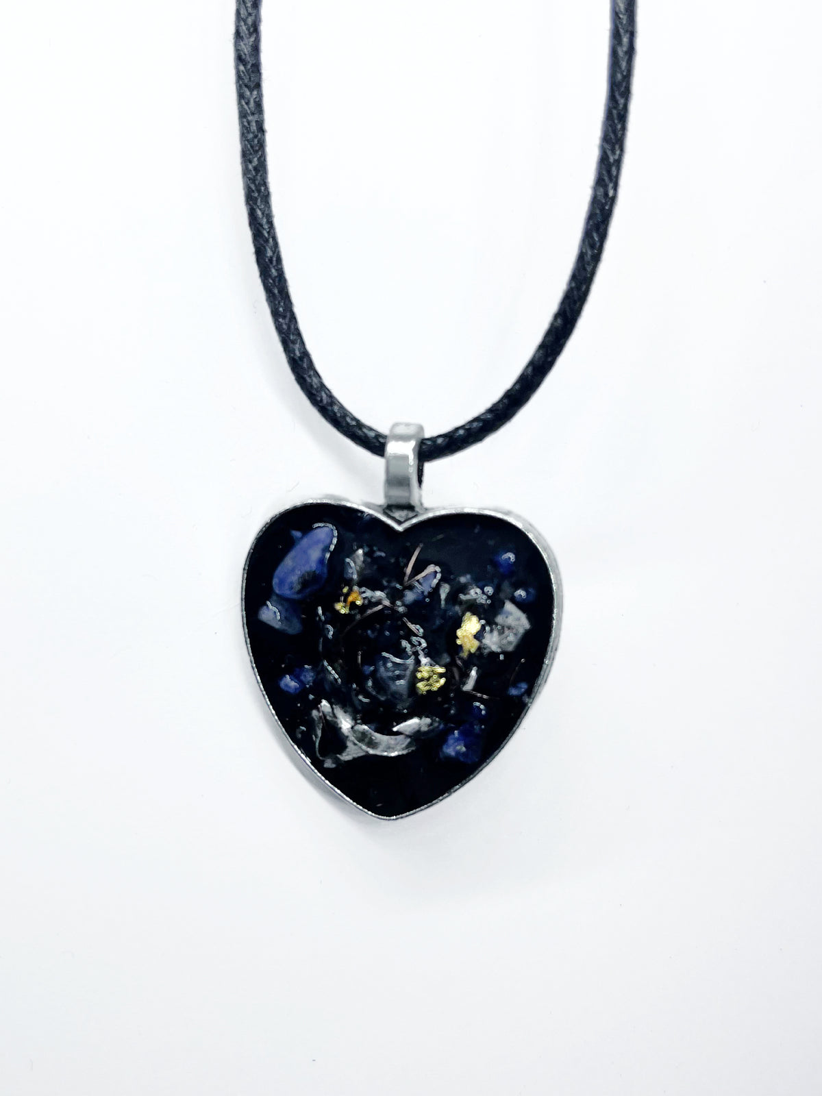 Sodalite Elemental Bioenergetic Amulet for Energy Balancing & Honest Communication
