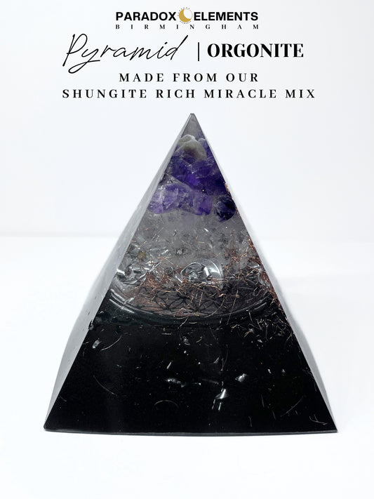 Violet Serenity Beacon Pyramid Orgonite with Amethyst & Quartz (Medium)